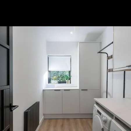 Howth Village Hidden Gem 別荘