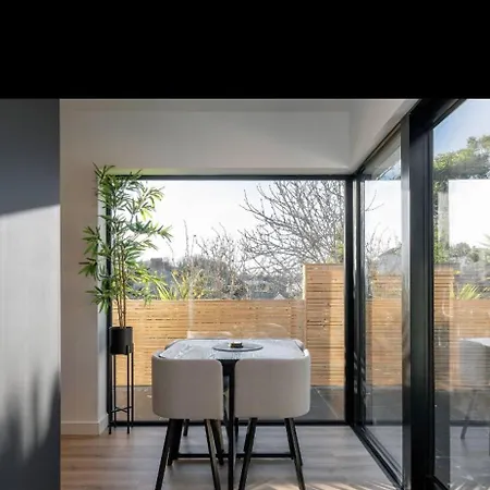 Howth Village Hidden Gem *